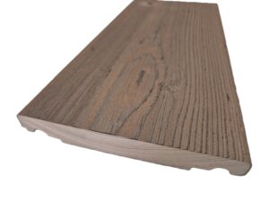 Takbrädor i trä. Bränd / borstad nordisk gran